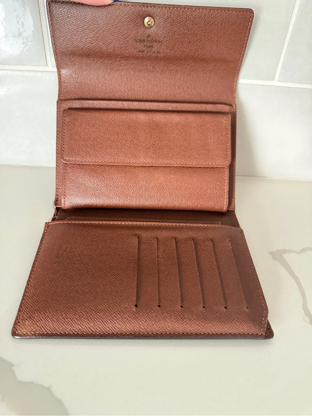 Louis Vuitton Wallet - Picture 7 of 13